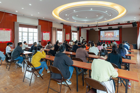 新昌制藥廠組織黨員收看黨的二十大開幕式實況直播